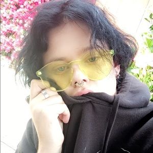 Meet your Posher, Dakota